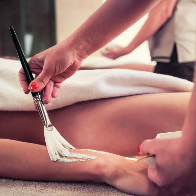 https://latelierbysandra.fr/wp-content/uploads/2019/01/spa-treat-your-inner-self-640x640.jpg